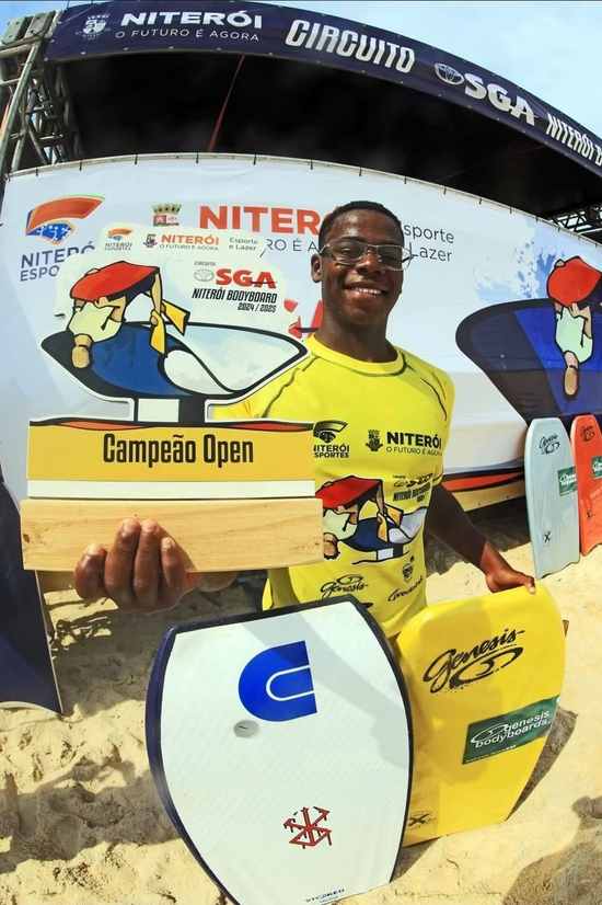 Jorge Gustavo campeão do Circuito SGA Niterói Bodyboard